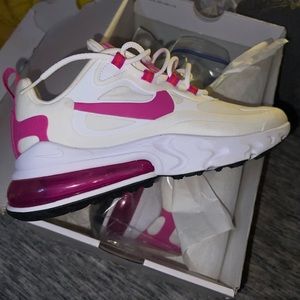 Nike womens air max 270